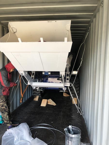 2.6 cub self loading mobile concrete mixer