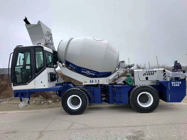 3.5 cub self loading mixer