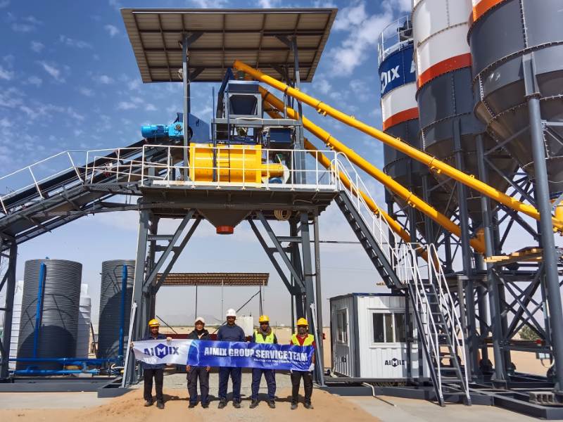 Aimix team with client in Saudi Arabia