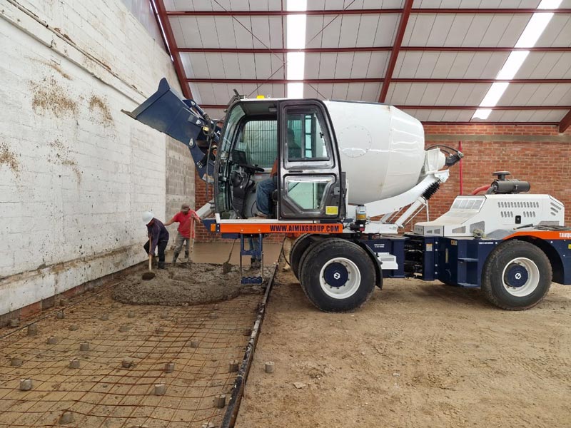 AS-3.5 Self loader mixer in Guatemala