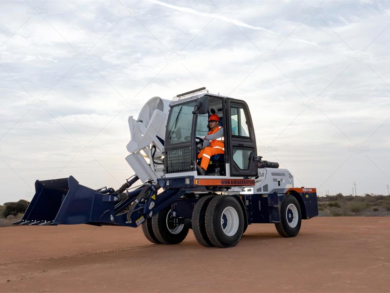 AS-3.5 self loading concrete mixer working in Peru