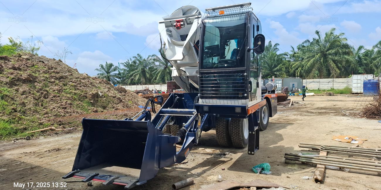 AS-3.5 Self loading mixer working in medan Indonesia