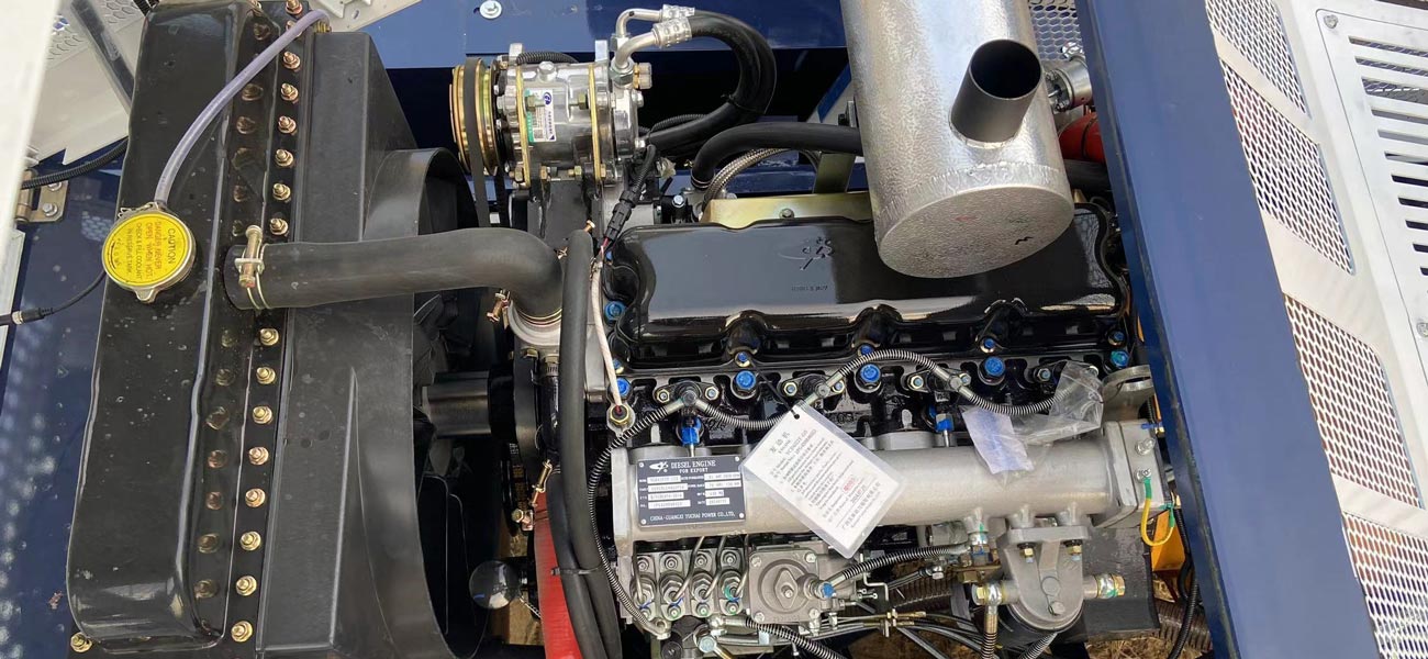 check the engine of self loading mixer