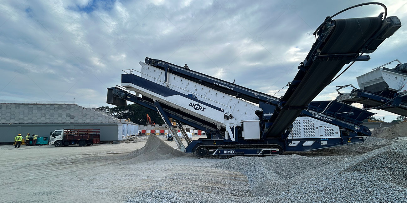 crawler aggregate crushers and screeners for highway construction