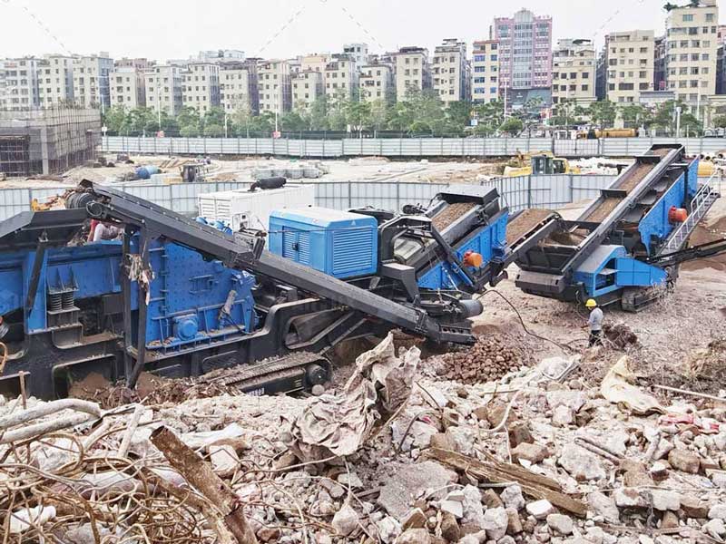 crawler crusher on-site for construction waste recycling