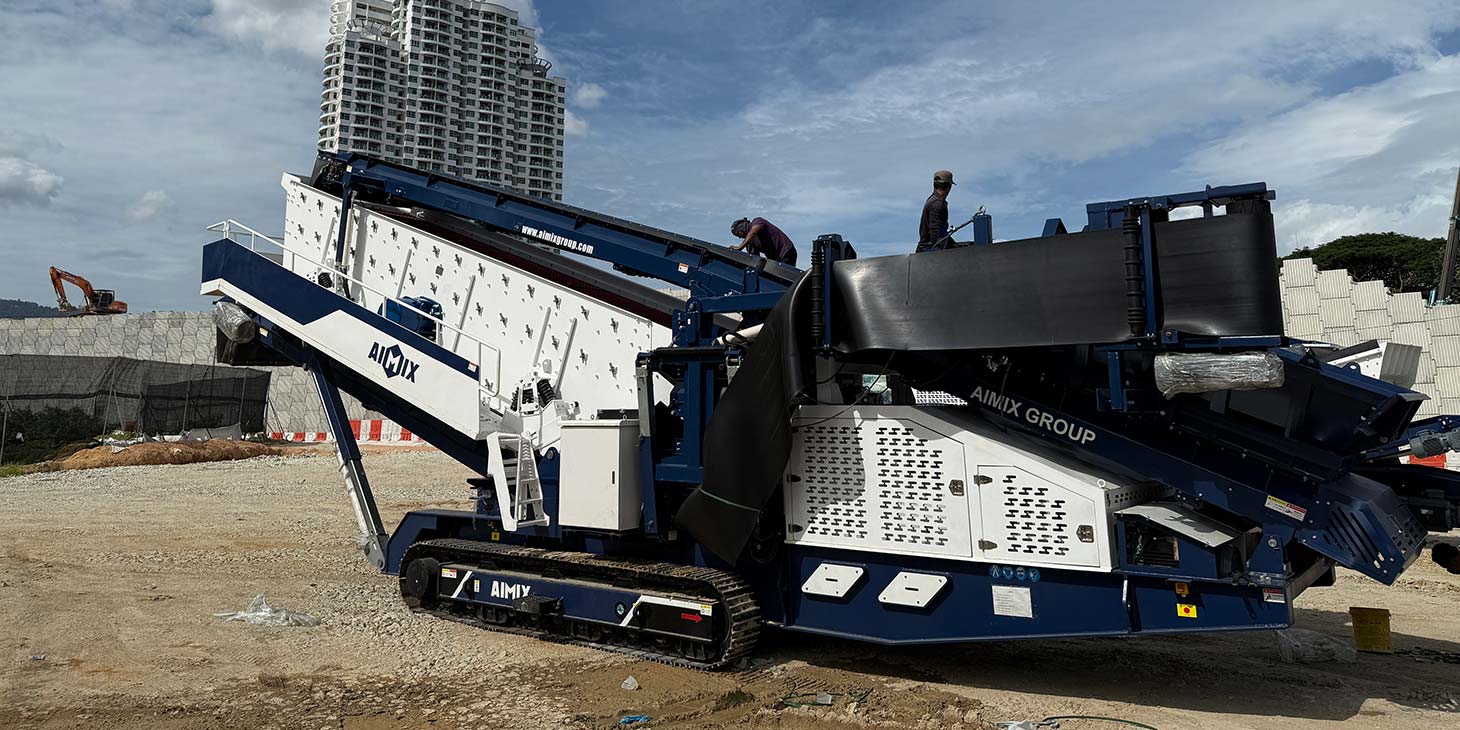 Crawler Screening Machine working in Malaysian Quarry