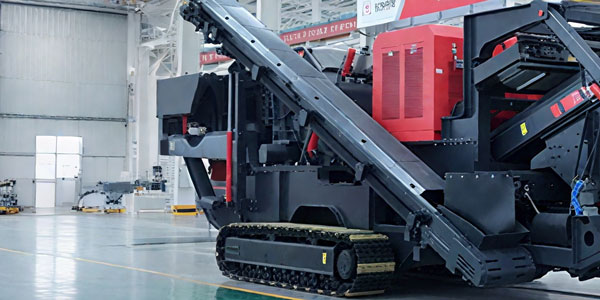 Equipped with protective cover on belt