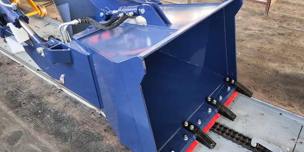 Hydraulic arm and bucket