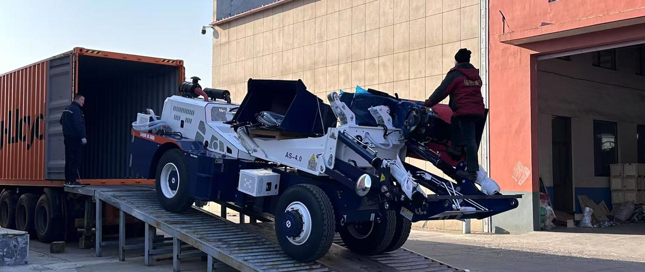 loading the self loading concrete mixer for Guatemala