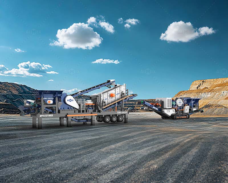 Mobile crushing machine crawler and wheeled type