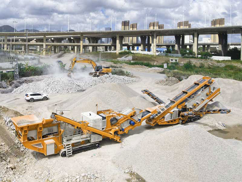 Mobile Stone Crusher Plant on site