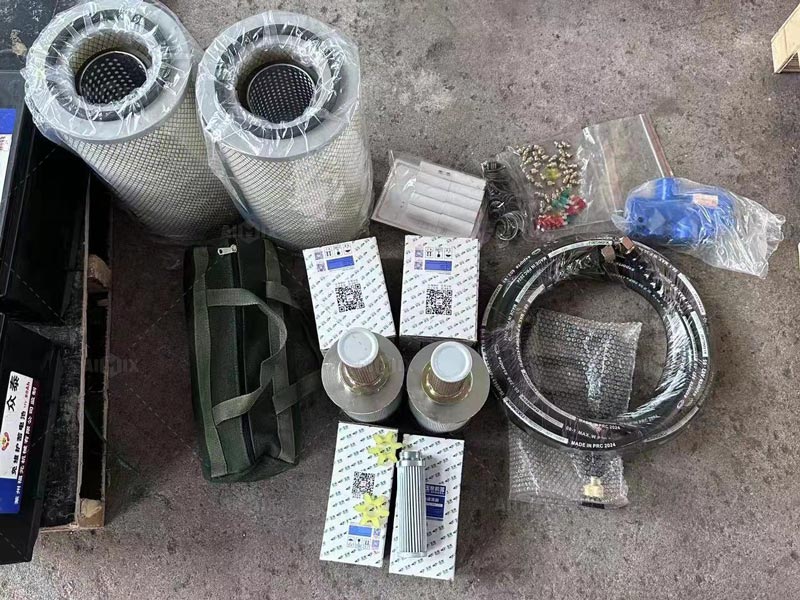 Packing components for self loading mixers