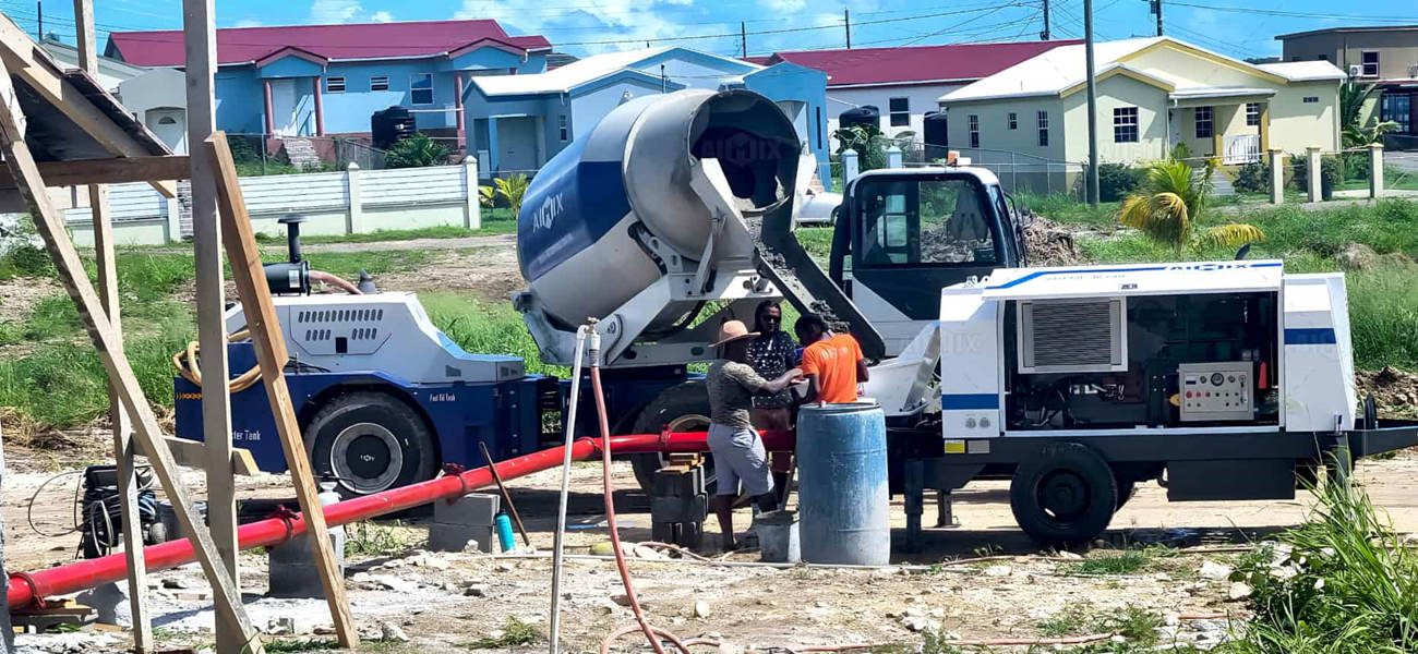 self loading concrete mixer and tow behind concrete pump trailer