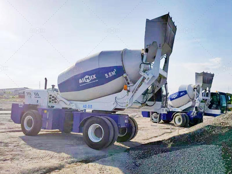self loading concrete mixer for construction building