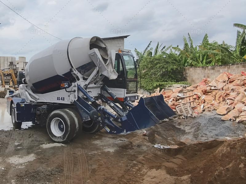 self loading mixer with sand