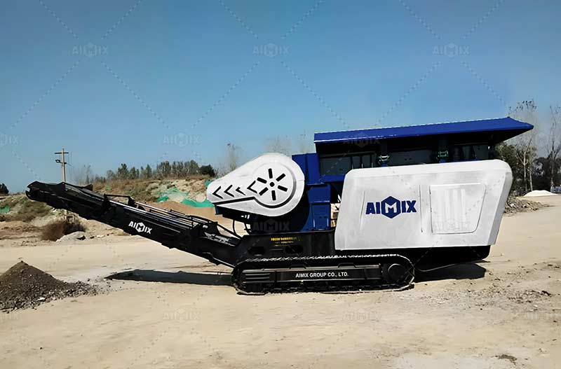 small crawler mobile crusher machine for sale