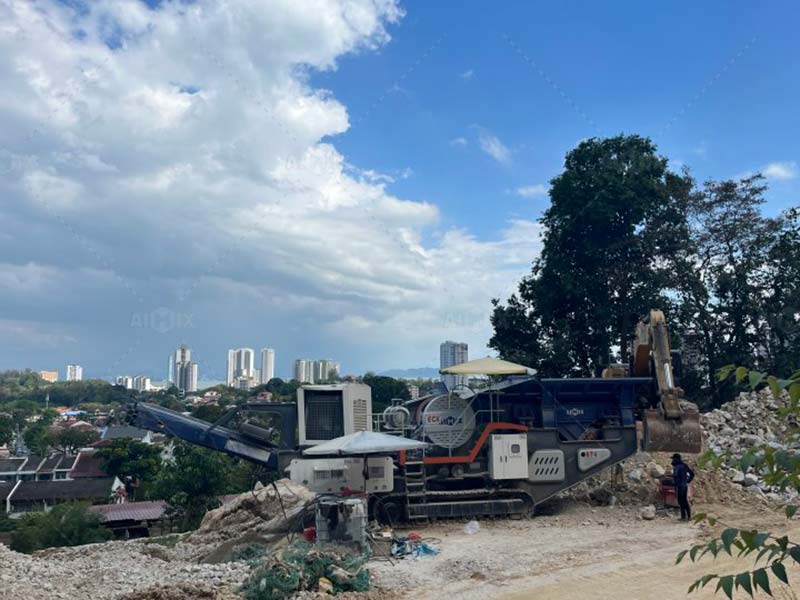 track stone crushing plant