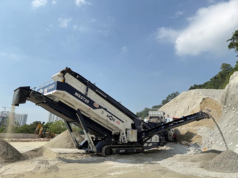 tracked screener on-site