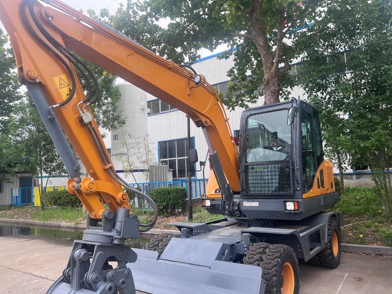 wheeled excavators